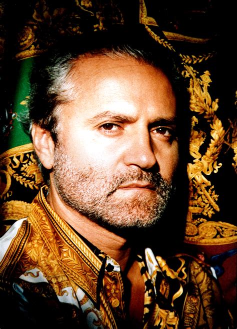 gianni versace historia.